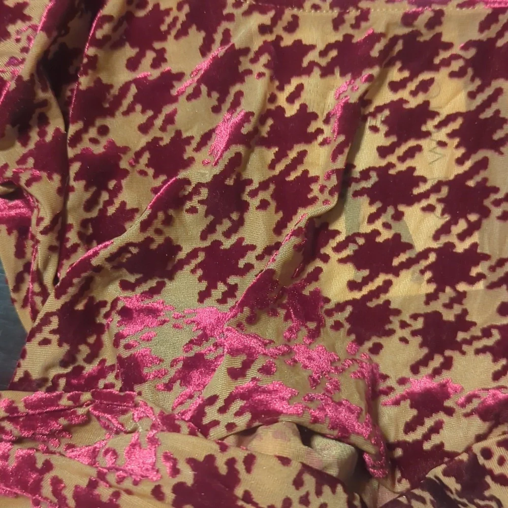 NWT Naked Wardrobe Red Houndstooth Crop Top - Picture 9 of 10